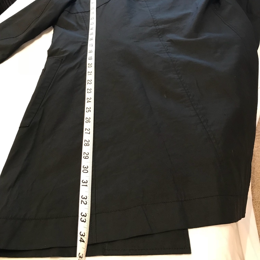Rain coat - Picture 6 of 8